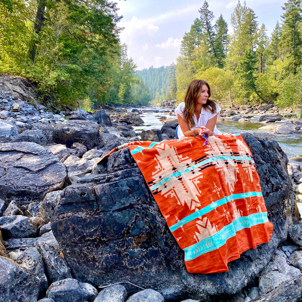 Powderhorn Blanket – Follow Your True North
